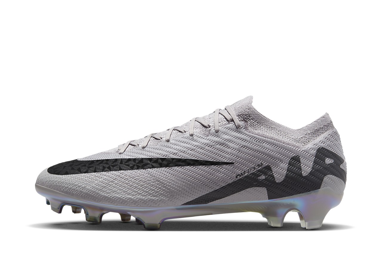 flipkart nike football boots