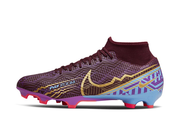 Purple Football Boots & Colourways