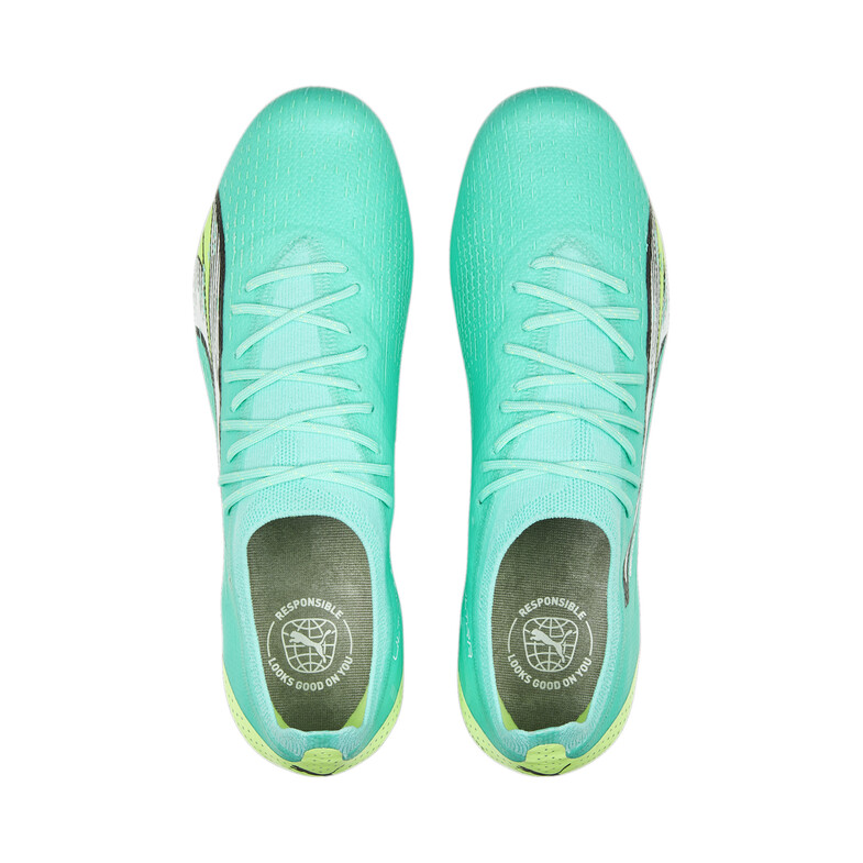 Best Football Boots For Goalkeepers