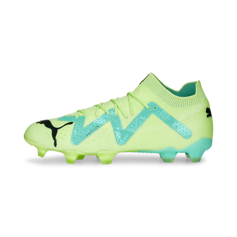 Best Football Boots For Goalkeepers