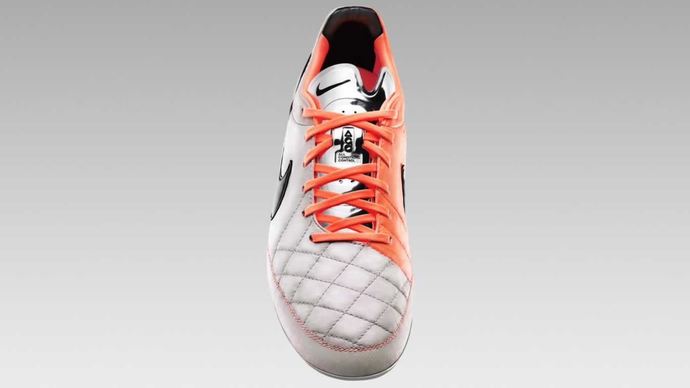 Best Nike Tiempo Legend Boot Deals 2022 + FREE Guide