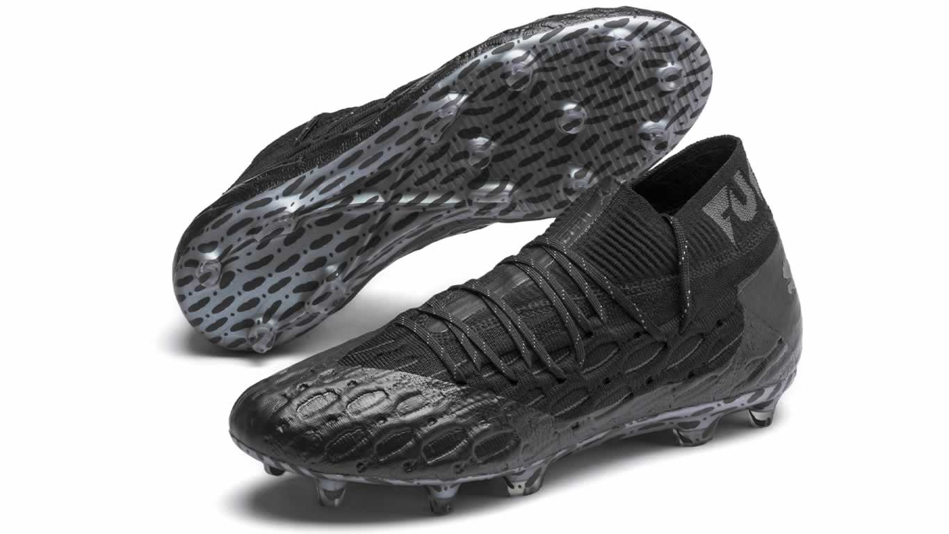 black puma boots