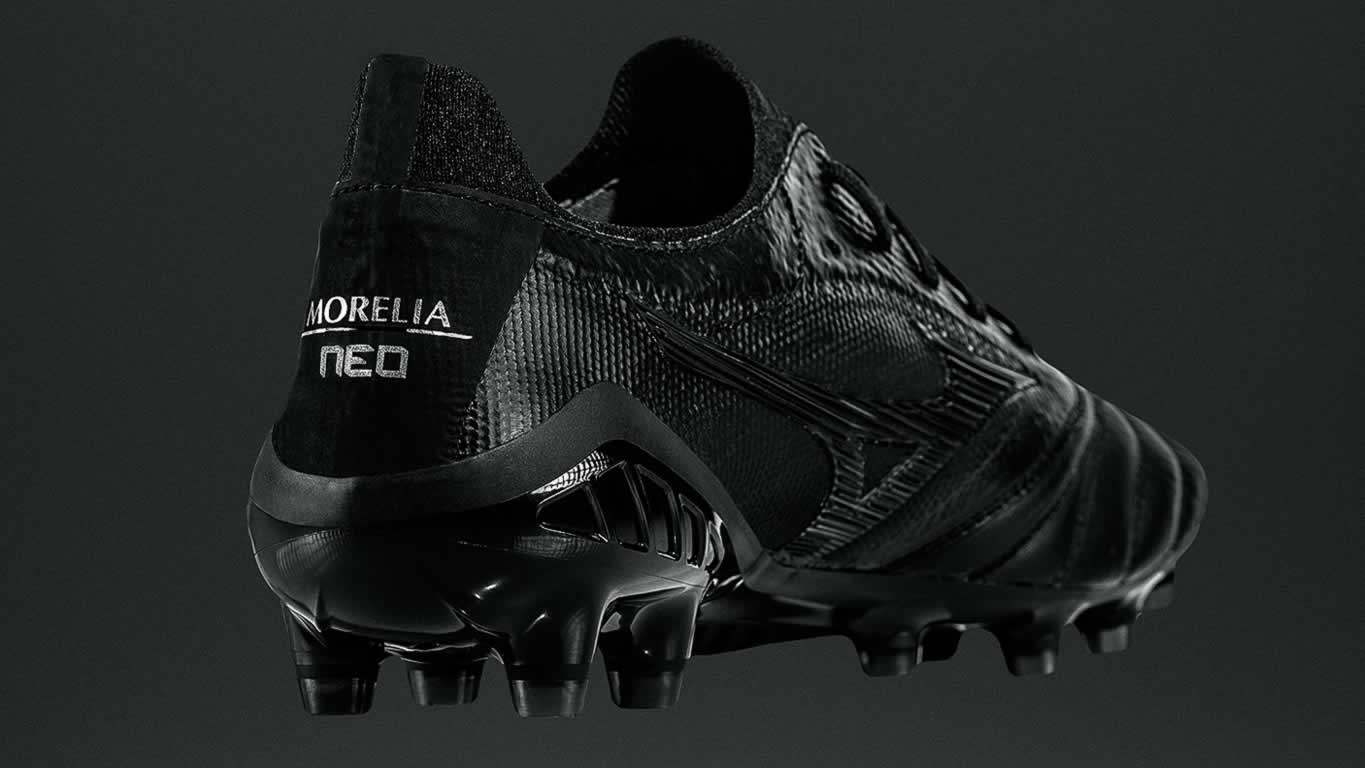 blackout mizuno football boots