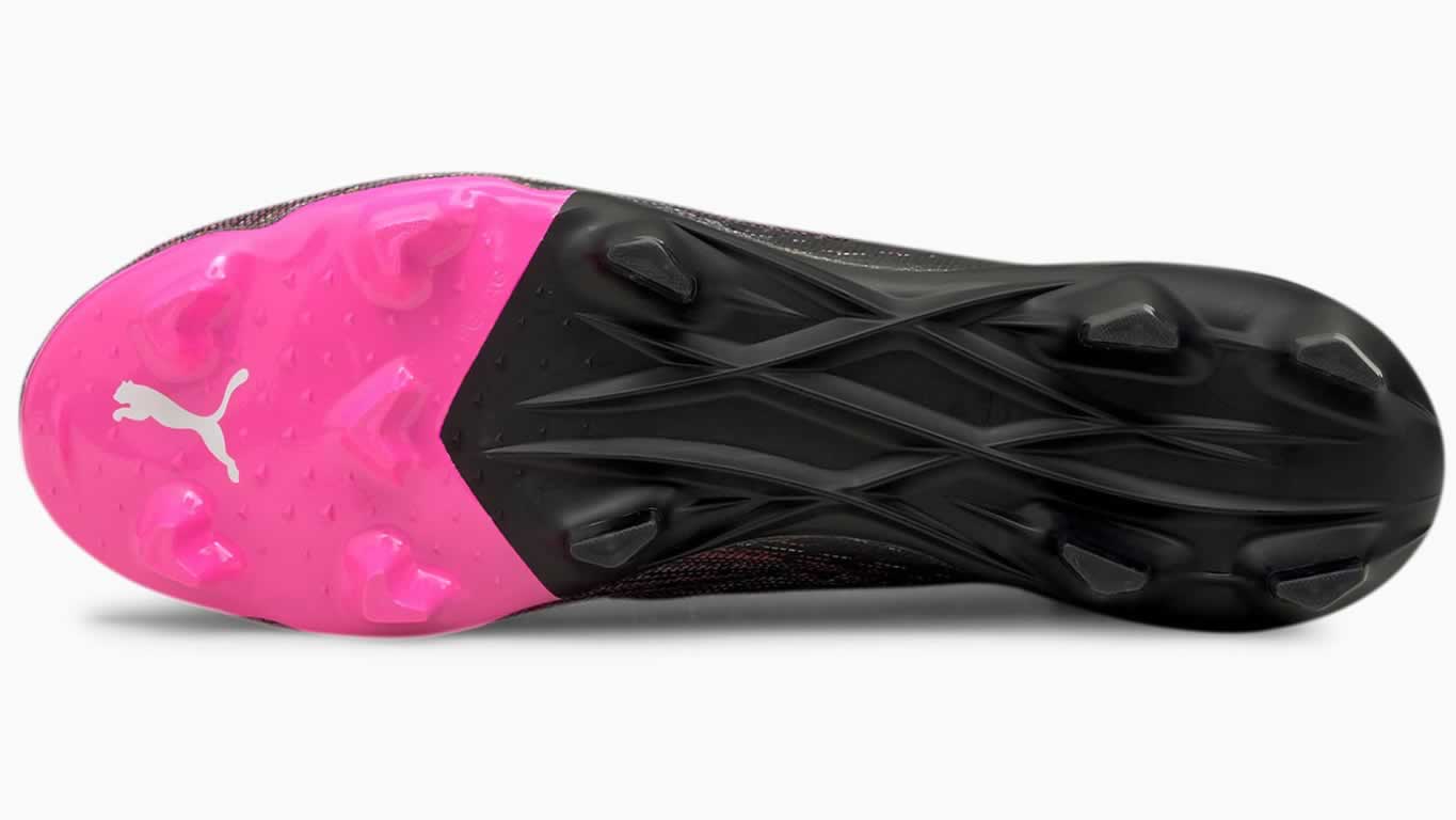 puma football boots pink