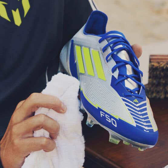 Lionel Messi's La Vida Rapida boot colourway